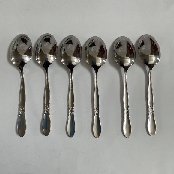 6 Place/soup spoon Wallace POISE Stanless Glossy Silverware - Picture 2 of 16